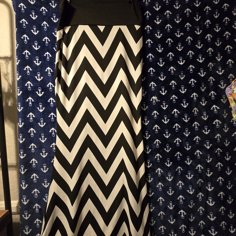 Black and White Chevron Maxi Skirt